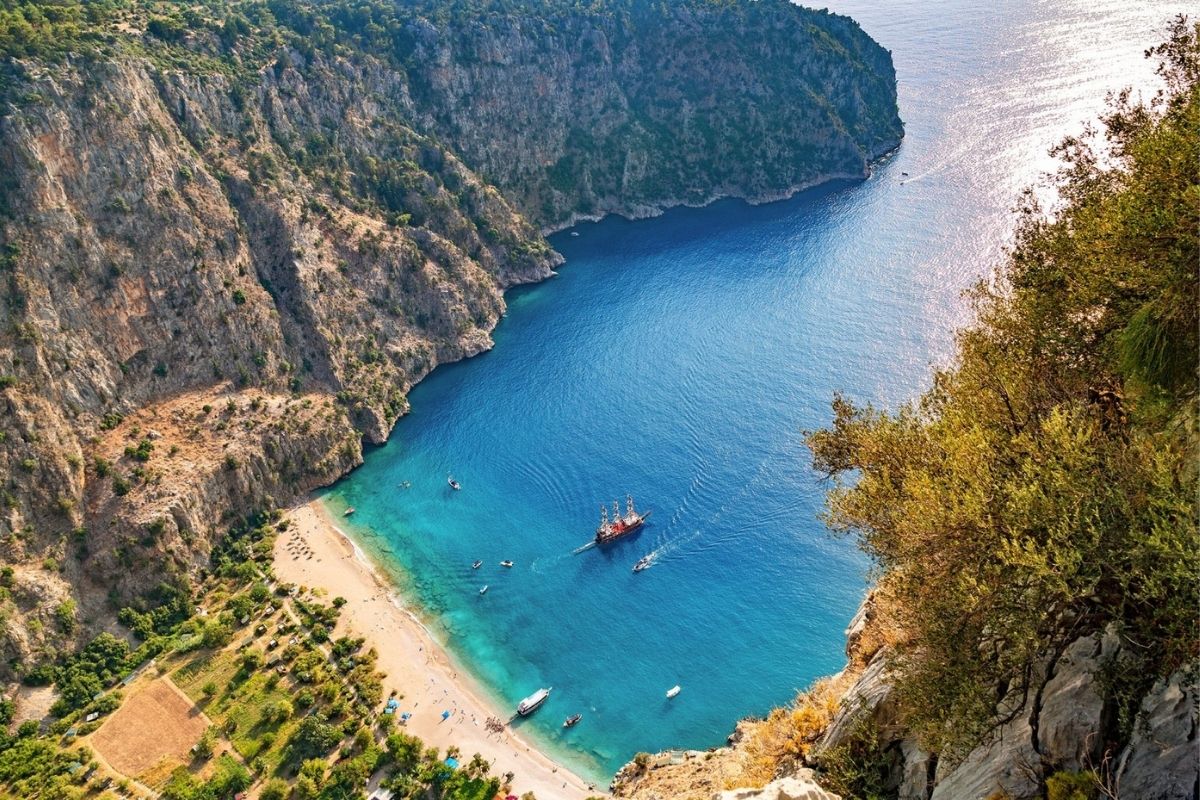 Off the Aegean coast you can find Muğla, the perfect spot for those looking for a summer holiday at the sea with an element of historical richness.