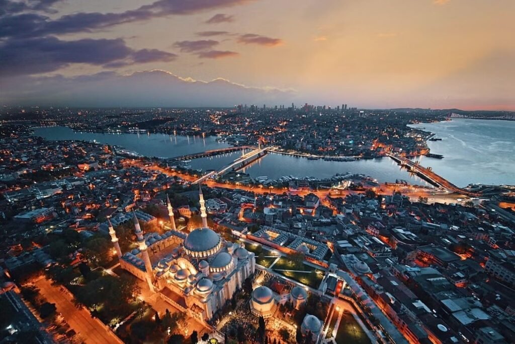 Istanbul City Skyline and Bosphorus View in Turkey – Gulliver Holidays