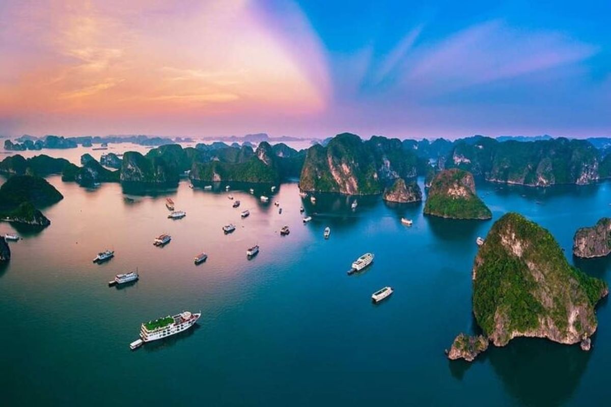 Halong Bay Overnight Cruise