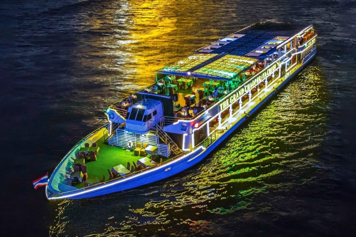Chao Phraya River Dinner Cruise