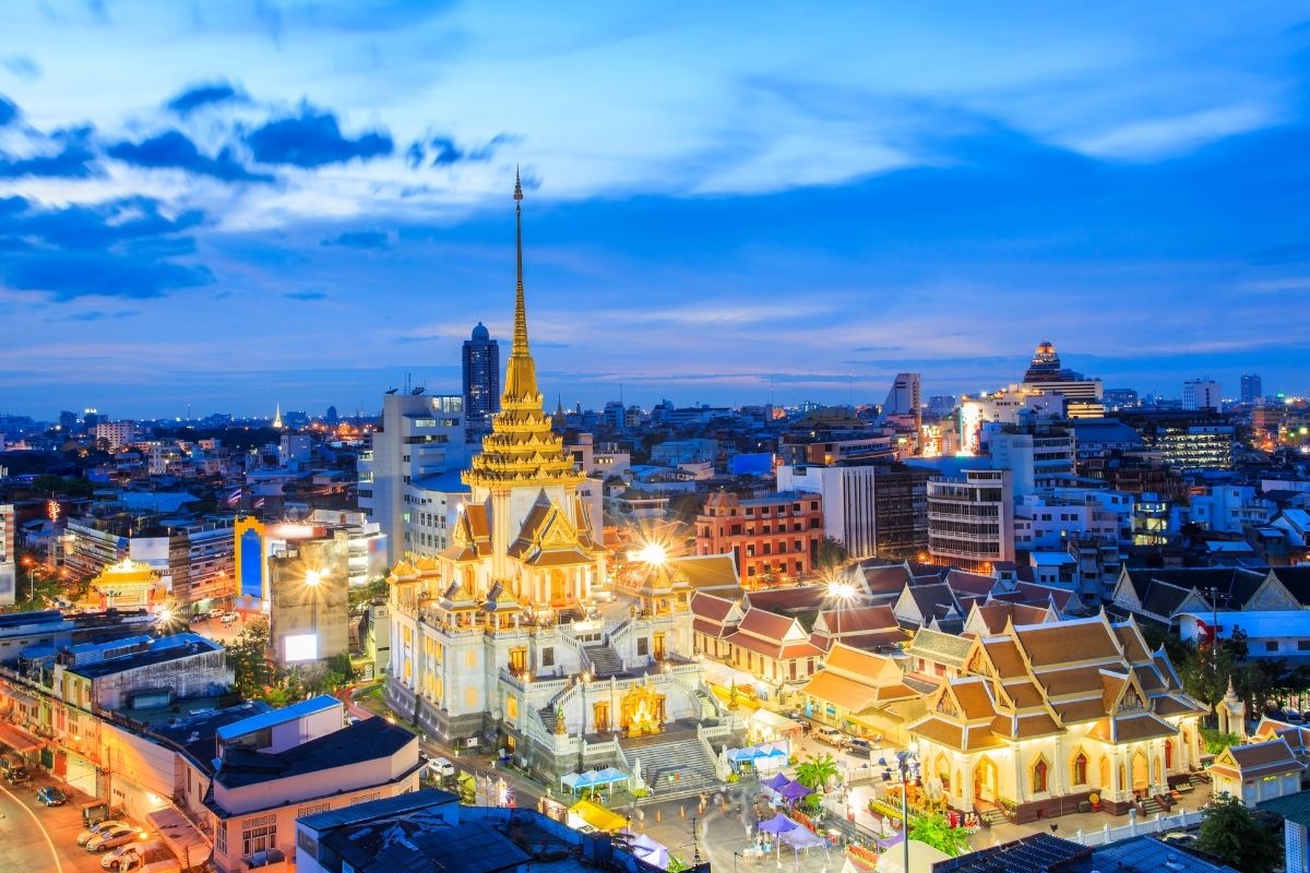 Wat Traimit Bangkok