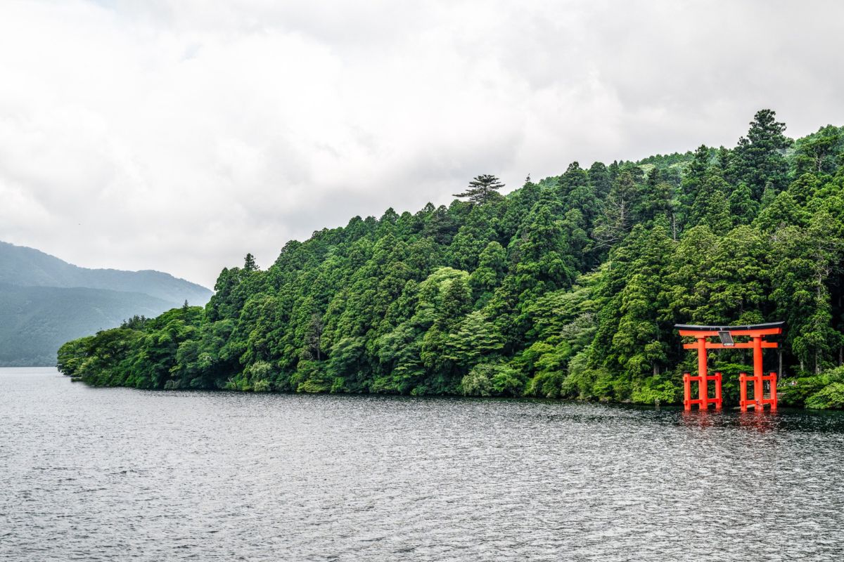 Lake Ashi