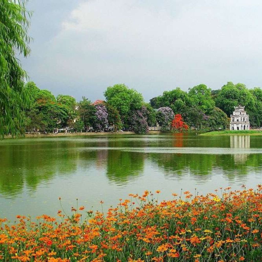 Hoan Kiem Lake