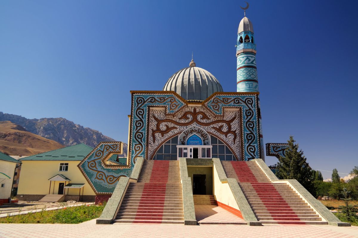 Azireti Aala Blue Mosque