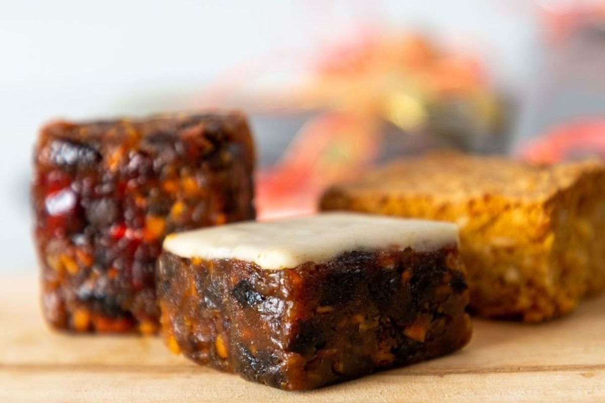 Sri Lankan love cake