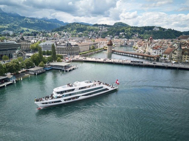 Lake Lucerne boat ride to Alpnachstad